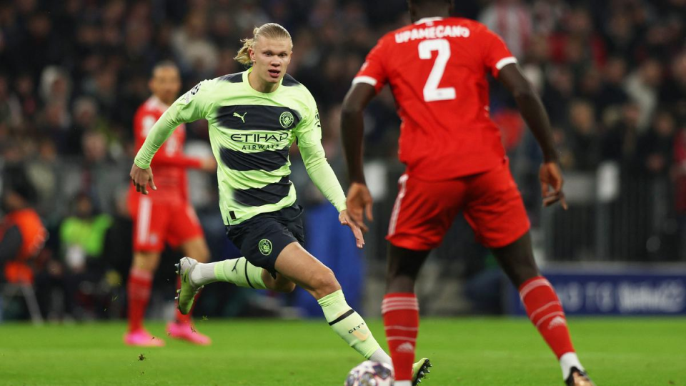 李可染树杪百重泉